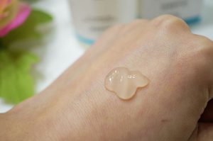 ホワイトフレッシュピーリングジェル