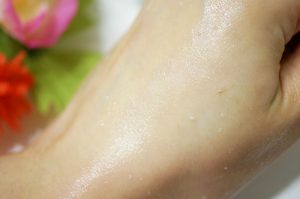 ホワイトフレッシュピーリングジェル