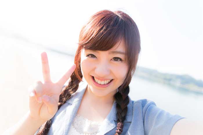 20代からのアンチエイジング！美容液で目指すエイジレス肌