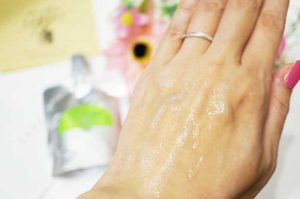 夏のお疲れ肌にはアロエ！『モイスチャーアロエジェル』で美肌回復＆口コミレビュー